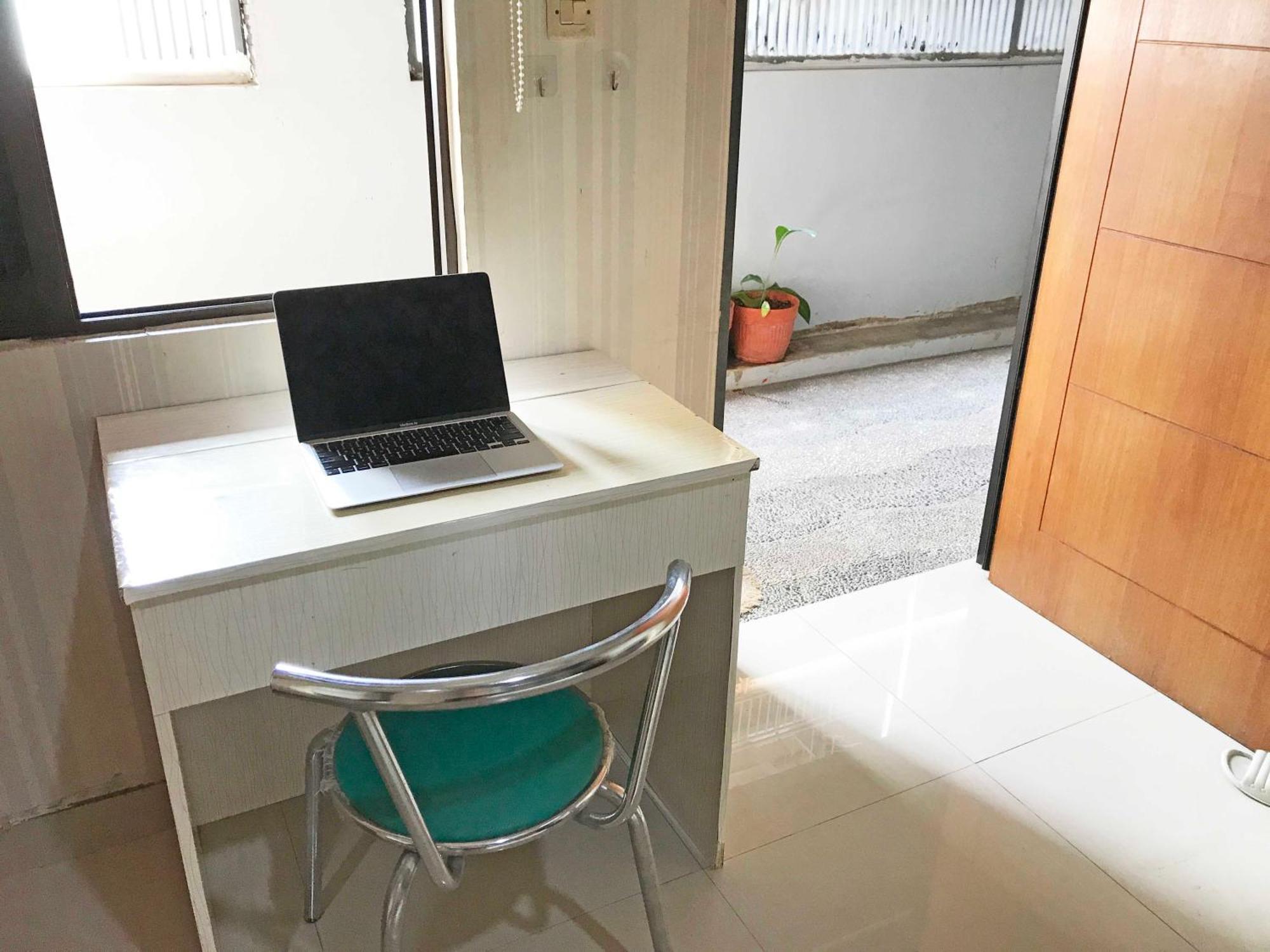 37 Guesthouse Jakarta Cameră foto
